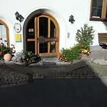 Hotel apartamentowy Garni Am Johannesbrunnen