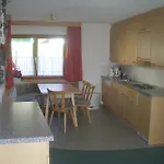 Garni Am Johannesbrunnen Hotel apartamentowy Fiss