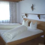 Garni Am Johannesbrunnen 4*