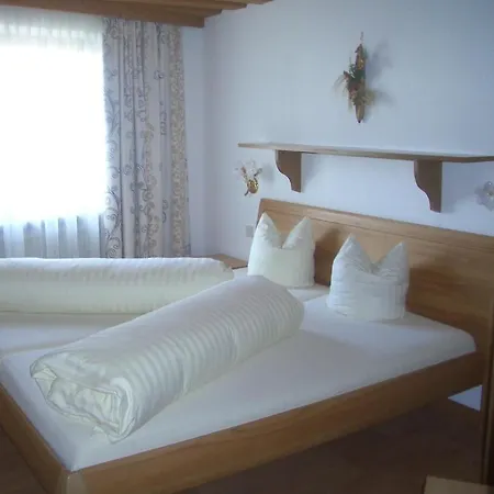 Garni Am Johannesbrunnen 4*